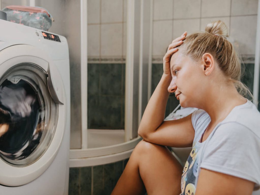 How to Open a Front Load Washing Machine When Door Is Locked